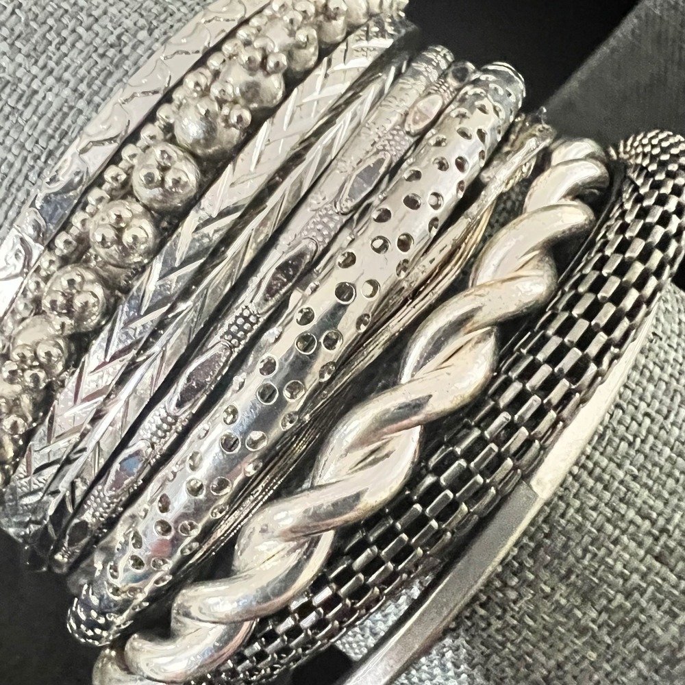 12‎ Vintage-Now Silver Tone Textured Stackable Bangle Bracelet Set  7-8 Indie